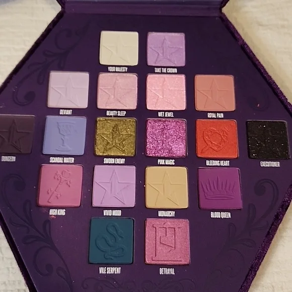 Blood Lust Eyeshadow Palette - Picture 2 of 7